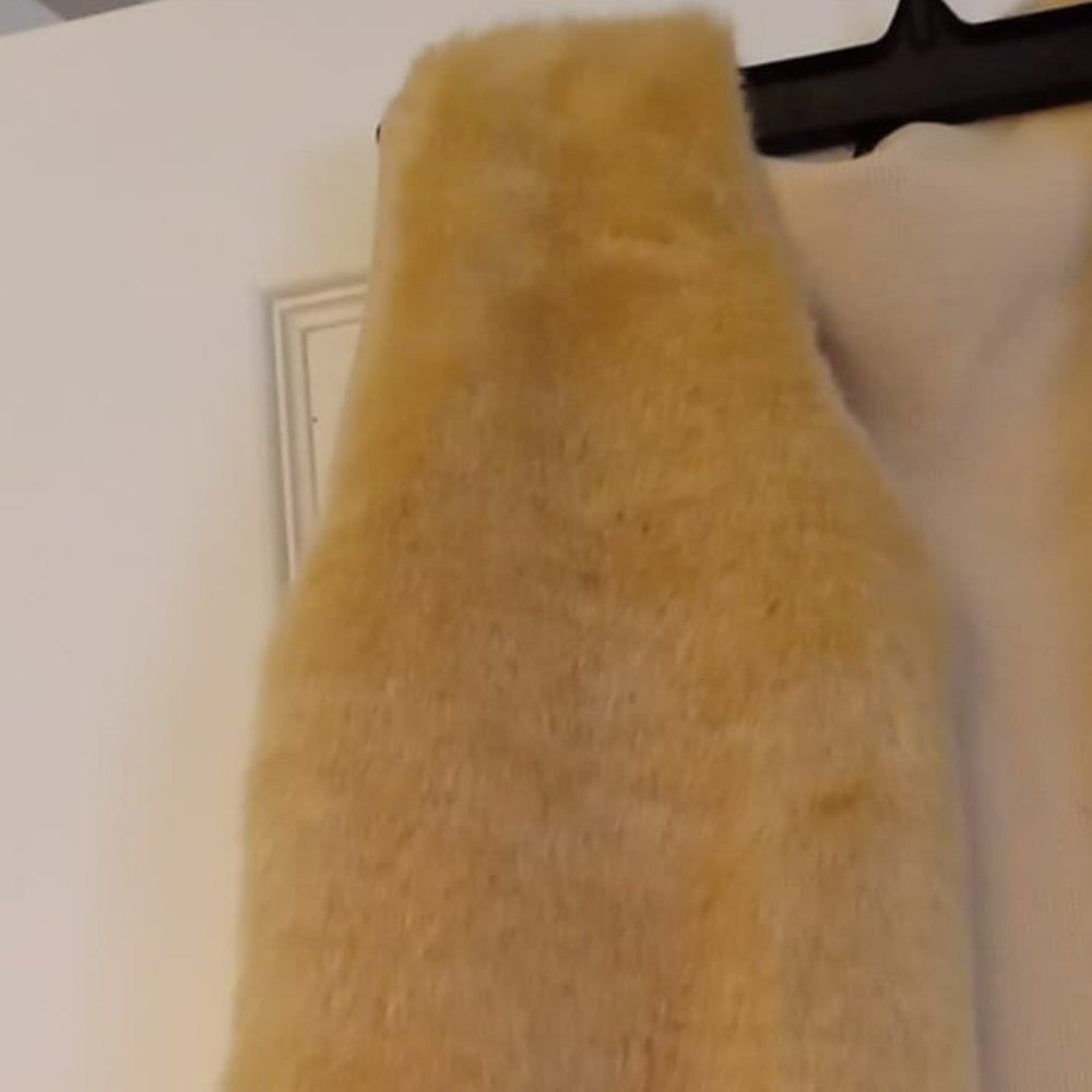 faux fur jacket - Picture 2 of 3